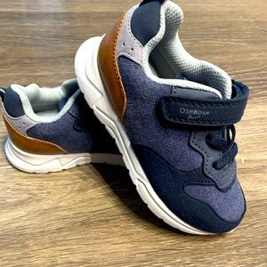 Toddler boy size 9M sneakers